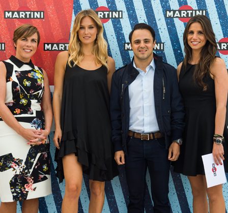 MARTINI readuce romantismul in lumea curselor cu masini