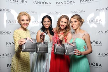 Vedetele au petrecut momente de neuitat cu PANDORA, la VIVA! Party 2015