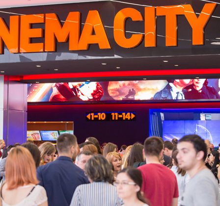 Vedetele au fost la inaugurarea primului cinema 4DX din Romania
