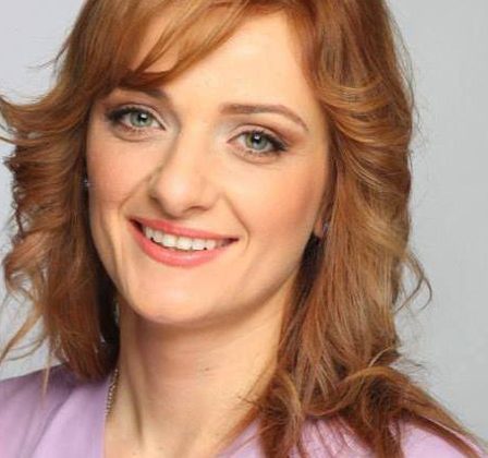 Andra Custura, medic stomatolog si manager medical Andra Smile