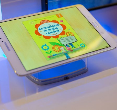 Samsung a lansat Manualele Digitale interactive pe Smart TV-uri si tablete