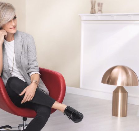 Only a Hairdresser can reveal your true color - Serviciul de colorare pentru parul grizonant