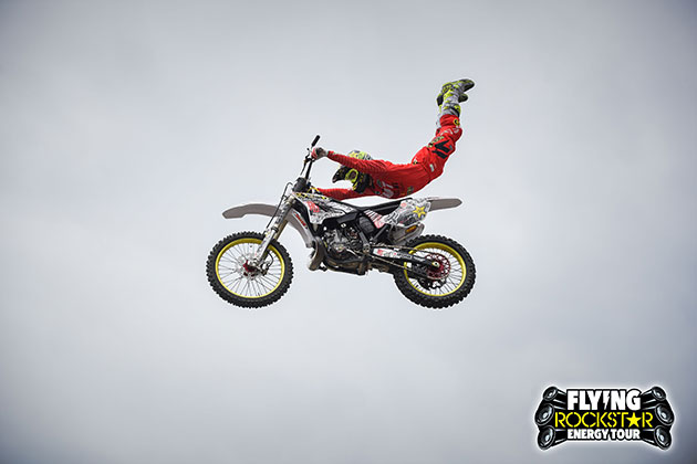 Cinci dintre cei mai buni rideri FMX din lume au facut spectacol la Bucuresti, la Flying Rockstar Energy Tour