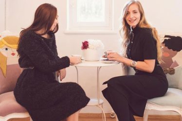 Chemistry & Friends Christmas Edition - Slow buying intr-o lume fast forward