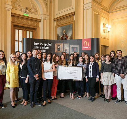27 de angajati studenti au fost premiati la cea de a 11-a editie e Burselor McDonald’s