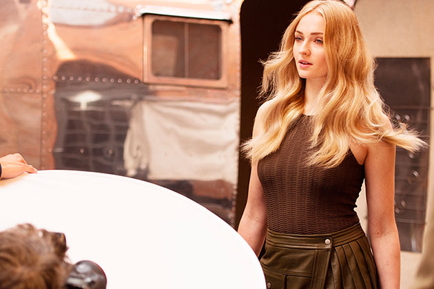 Sophie Turner este noua imagine Wella Professionals
