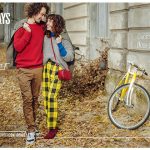 Clutch-ul de matase – accesoriul preferat al vedetelor din Romania