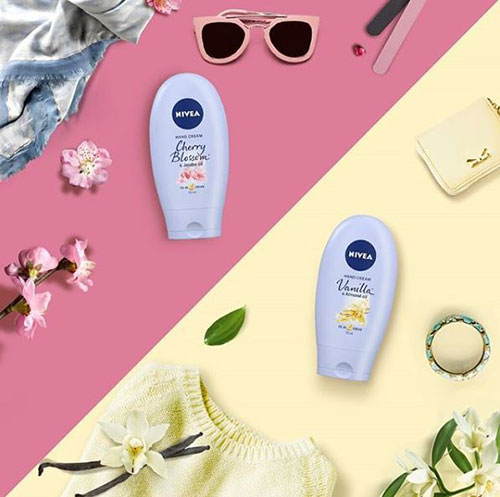 NIVEA creme de maini cires si vanilie