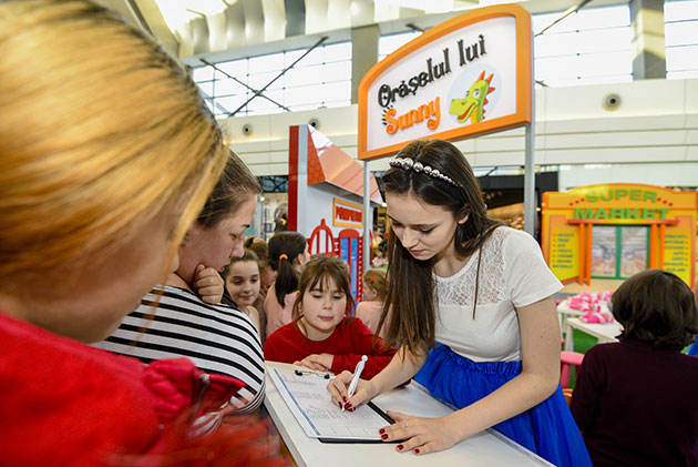 Sun Plaza ii invita pe copii sa invete meseria de politist