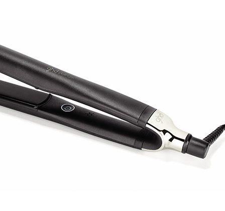 Stylerul favorit al hairstylistilor de la Hollywood