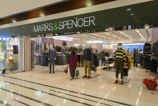 In septembrie 2017, Voici La Mode Group a incheiat procesul de cumparare a francizei pentru Marks & Spencer Romania. Noua luni mai tarziu, Grupul isi evalueaza prezenta pe piata din Romania
