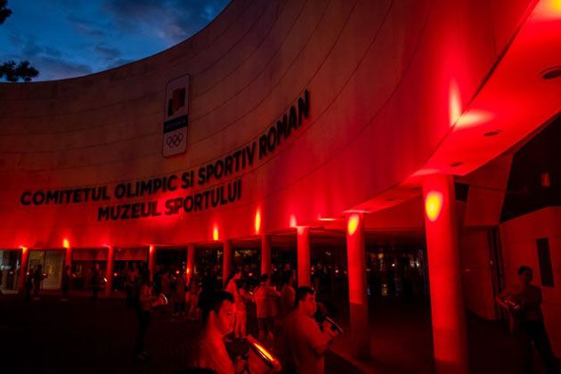Arcul de Triumf, Muzeul National de Arta al Romaniei, Palatul Sutu si Comitetul Olimpic si Sportiv Roman vor fi iluminate in rosu in sprijinul persoanelor cu dizabilitati intelectuale