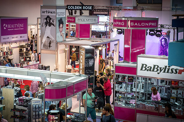Afla cele mai noi tendinte in materie de frumusete la Cosmetics Beauty Hair 2018