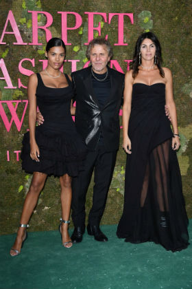 Fondatorul Diesel si presedintele Grupului OTB, Renzo Rosso, a participat la The Green Carpet Fashion Awards alaturi de Tina Kunakey