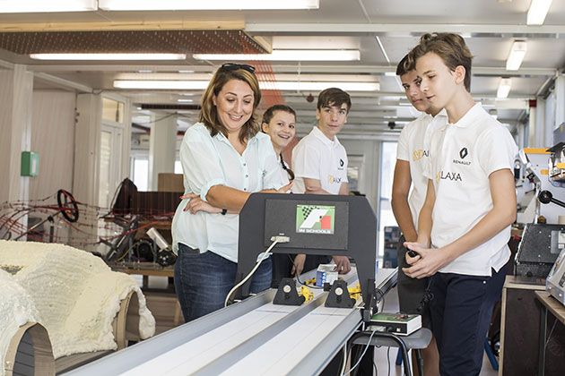 Intalnire Diana Cretu - F1inSchool