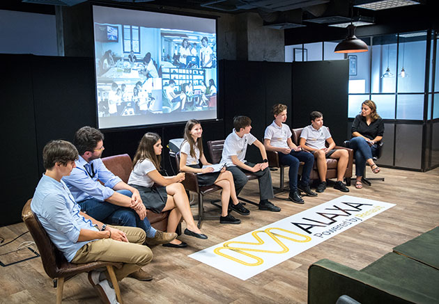 Echipa Malaxa isi prezinta prototipul inainte de competitia finala F1 in schools