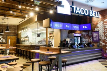 Dubla sarbatoare, alaturi de fani: Onomastica si aniversare in octombrie pentru Taco Bell, la un an de la lansare