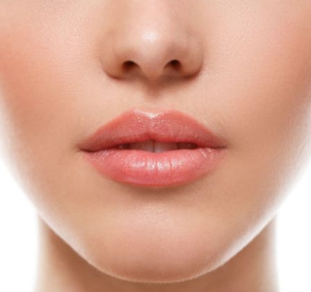 LIPS UP Hyaluron Volume Lip Booster pentru buze voluptoase, irezistibile!