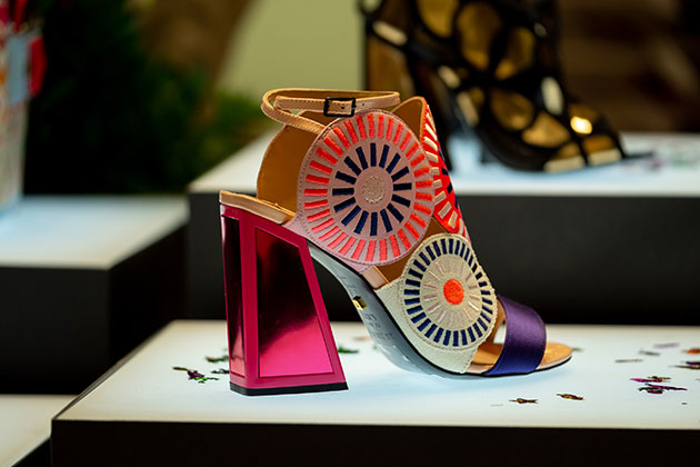 TEZYO colectia-capsula Kat Maconie for Epica