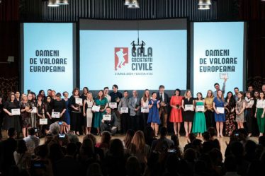 Marele premiu al Galei Societatii Civile este castigat pentru prima data de o initiativa din sectiunea "Proiecte si campanii de Voluntariat"