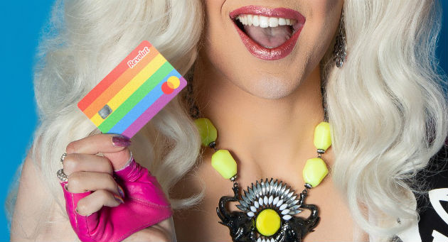 Revolut sarbatoreste luna Pride si lanseaza, in editie limitata, 30.000 de carduri in culorile curcubeului