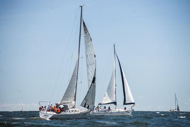 REYNAERS, SKYLUX, GEALAN, GEZE si ROCKWOOL pun bazele unui eveniment unic de divertisment pentru comunitatea arhitectilor din Romania. Peste 100 de participanti la prima editie a Regattei Arhitectilor