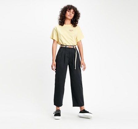 Levi's® reinventeaza moda anilor '80 cu noul model Balloon Jean, must have in colectia primavara/vara 2020