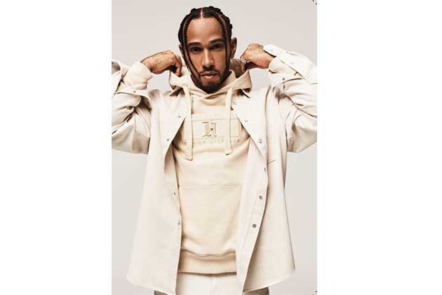 Tommy Hilfiger celebreaza colectia sustenabila TommyXLewis Primavara 2020 in cadrul urmatorului spectacol de moda experiential