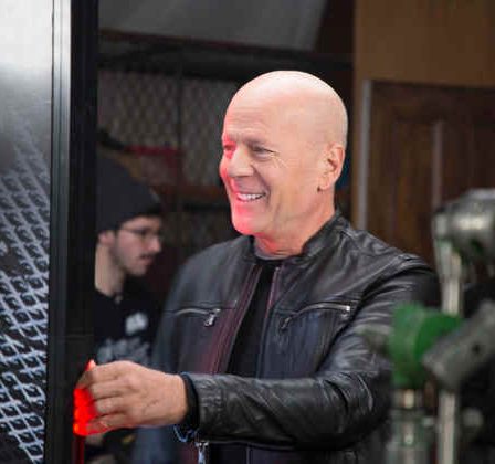 Bruce Willis va juca alaturi de Zuleyka Rivera in cel mai recent spot TV pentru brandul HELL ENERGY