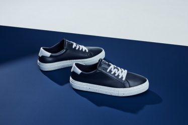 Tommy Hilfiger foloseste principiile circularitatii pentru noile modele de incaltaminte