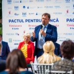 Primul ZID de Bine aflat in curtea Spitalului Grigore Alexandrescu, este finalizat. Cauza lunii iunie se bucura de sustinerea Kaufland Romania