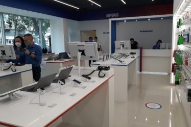 eMAG accelereaza dezvoltarea in Ungaria si deschide primul showroom in Budapesta