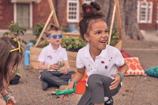 Pregatiti pentru scoala cu uniformele Marks & Spencer!