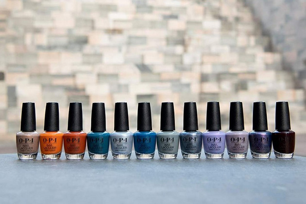 Albastru, gri si burgundy - cele mai HOT nuante in trendurile de manichiura pentru sezonul de Toamna-Iarna 2020