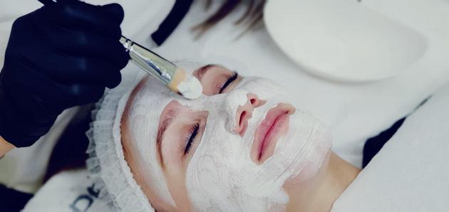 Pielea ta merita tot ce e mai bun. Alege un tratament cosmetic profesional!