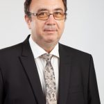 Tinerii din Romania si sexul: se tem de riscuri, folosesc contraceptia de la prima experienta si discuta problemele cu prietenii, in detrimentul familiei