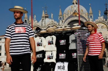 Unforgettable Venice: Diesel ajunge in Piata San Marco pentru a sarbatori Festivalul de Film de la Venetia 2020