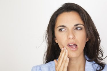 Anxietatea, frica si panica impacteaza negativ starea de sanatate a dintilor