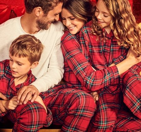 Noua colectie de pijamale si haine de casa Marks & Spencer
