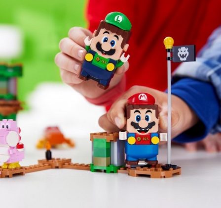 Grupul LEGO introduce modul 2-player in universul LEGO® Super Mario™