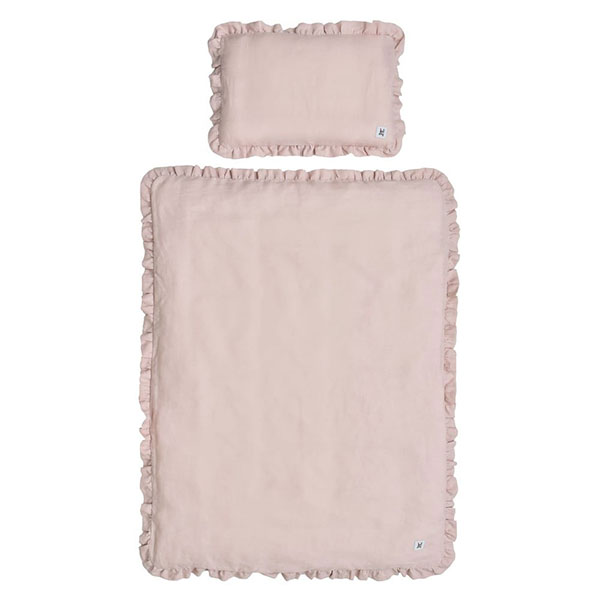 Set paturica matlasata din in si perna pentru copii BELLAMY Dusty Pink, 80 x 100 cm, roz -302 lei Set paturica matlasata din in si perna pentru copii BELLAMY Dusty Pink, 80 x 100 cm, roz -302 lei