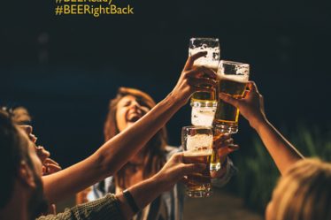 Berarii Romaniei saluta sezonul revederilor la bere printr-o campanie dedicata si inspirata din asteptarea si incertitudinea ultimului an! #beeready #beerightback