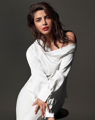 Max Factor o intampina pe Priyanka Chopra-Jonas, noul ambasador global si colaborator creativ al brandului