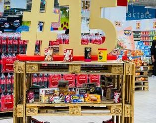 Auchan Romania sarbatoreste 15 ani de activitate si a pregatit o multime de oferte speciale si surprize pentru clienti