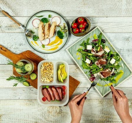 Planificarea meselor si cumparaturile prestabilite reduc semnificativ cantitatea de alimente care va fi aruncata