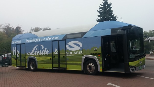 Un autobuz cu hidrogen marca Solaris va circula pana pe 2 decembrie in Capitala
