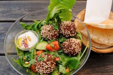 foodpanda iti recomanda topul preparatelor inspirate de bucataria libaneza pe care sa le incerci de Ziua Nationala a Libanului