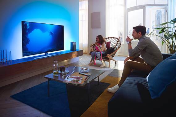 Philips TV redefineste experienta de vizionare si de gaming prin lansarea a doua televizoare super performante