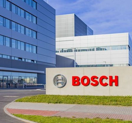 "Tehnica pentru o viata" cu semiconductori: Bosch investeste alte miliarde de euro in afacerea cu cipuri
