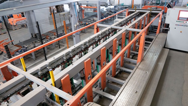 CESAROM are doua linii noi complet automatizate de sortare faianta dupa o investitie de 1,5 milioane euro